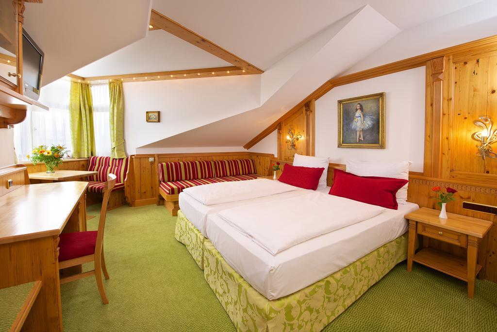 Park Hotel Laim München Eksteriør billede