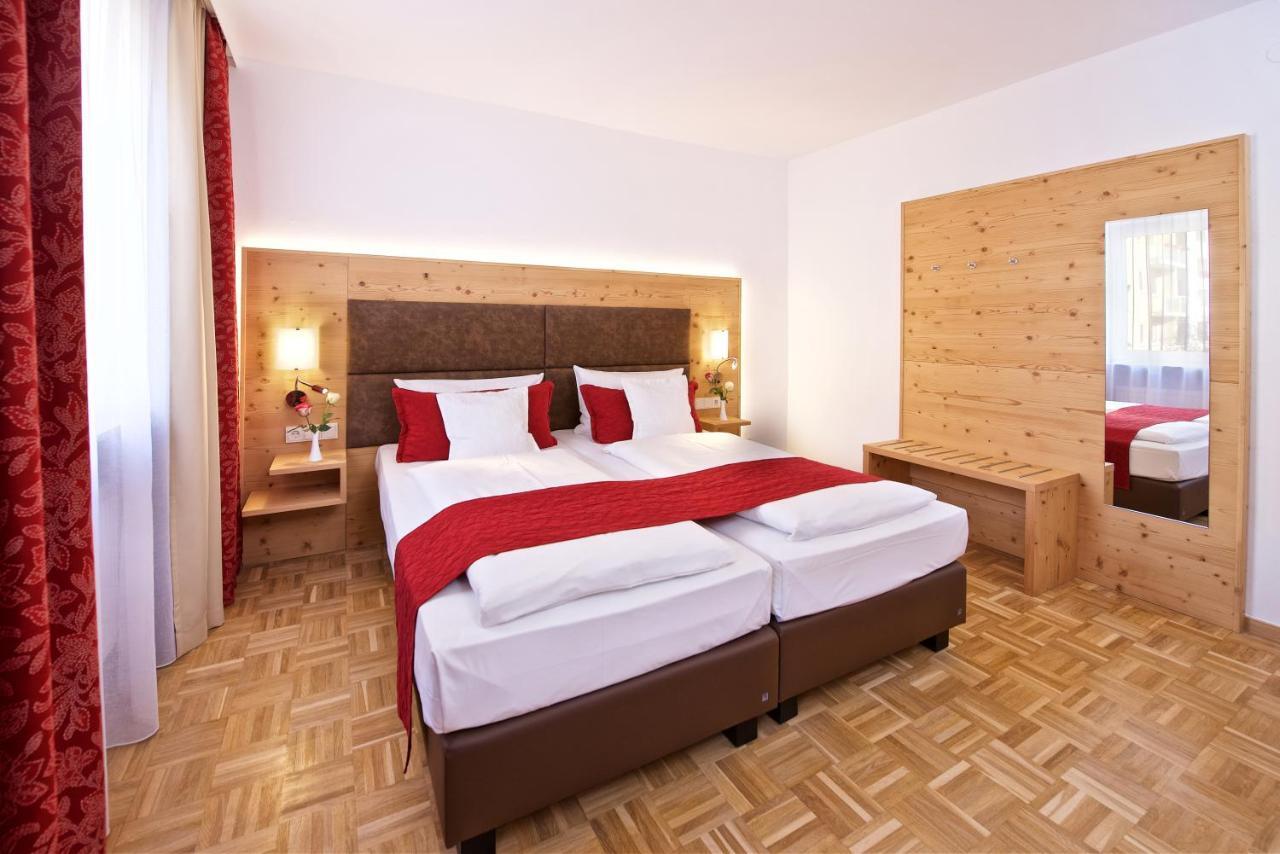 Park Hotel Laim München Eksteriør billede